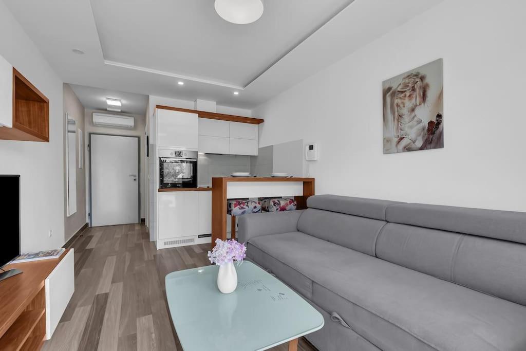 Brotis - Studioapartment - Makarska Exklusiv Promajna Exteriör bild